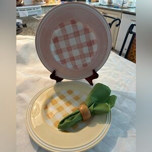 Cracker Barrel Checkered Ceramic Dinner Plate Set - Pink and Yellow